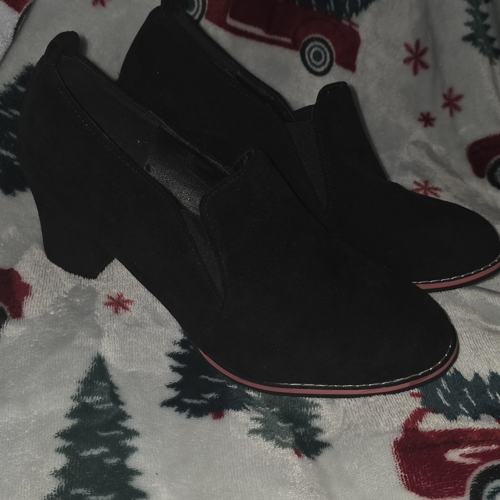 Elegant Black Women's Shoes